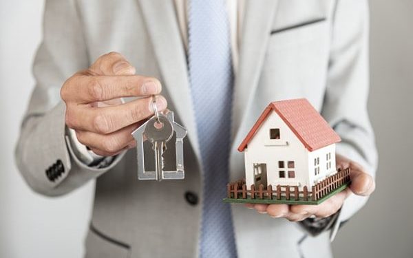 Selling Or Buying A House, That Ought To You Need To Do First?