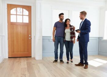 Your Ten-Point Checklist to Help You Buy Your First Home