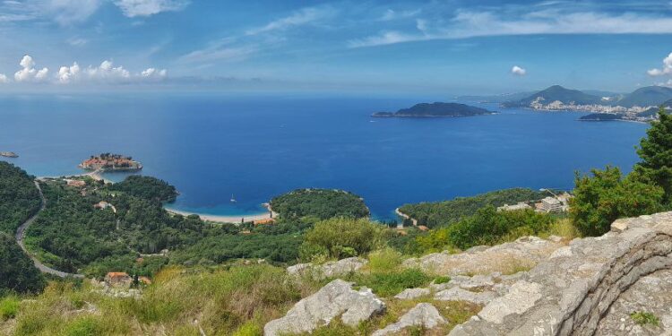 Montenegro’s property puzzle: connecting the dots from coast to countryside!