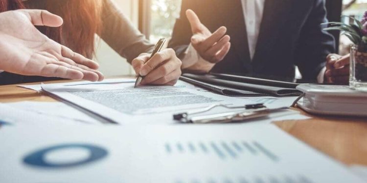 The Broker’s Role in Modern Commerce: Bridging Gaps, Building Trust