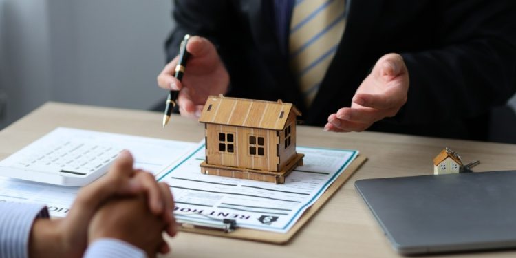 The Dynamics of Property Rent: Understanding the Art, Economics, and Strategy of Leasing Real Estate