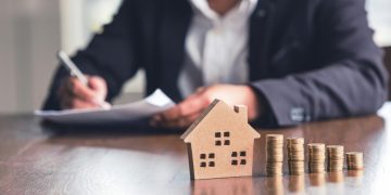 Direct Buying vs. Using a Broker: Which Is Better?